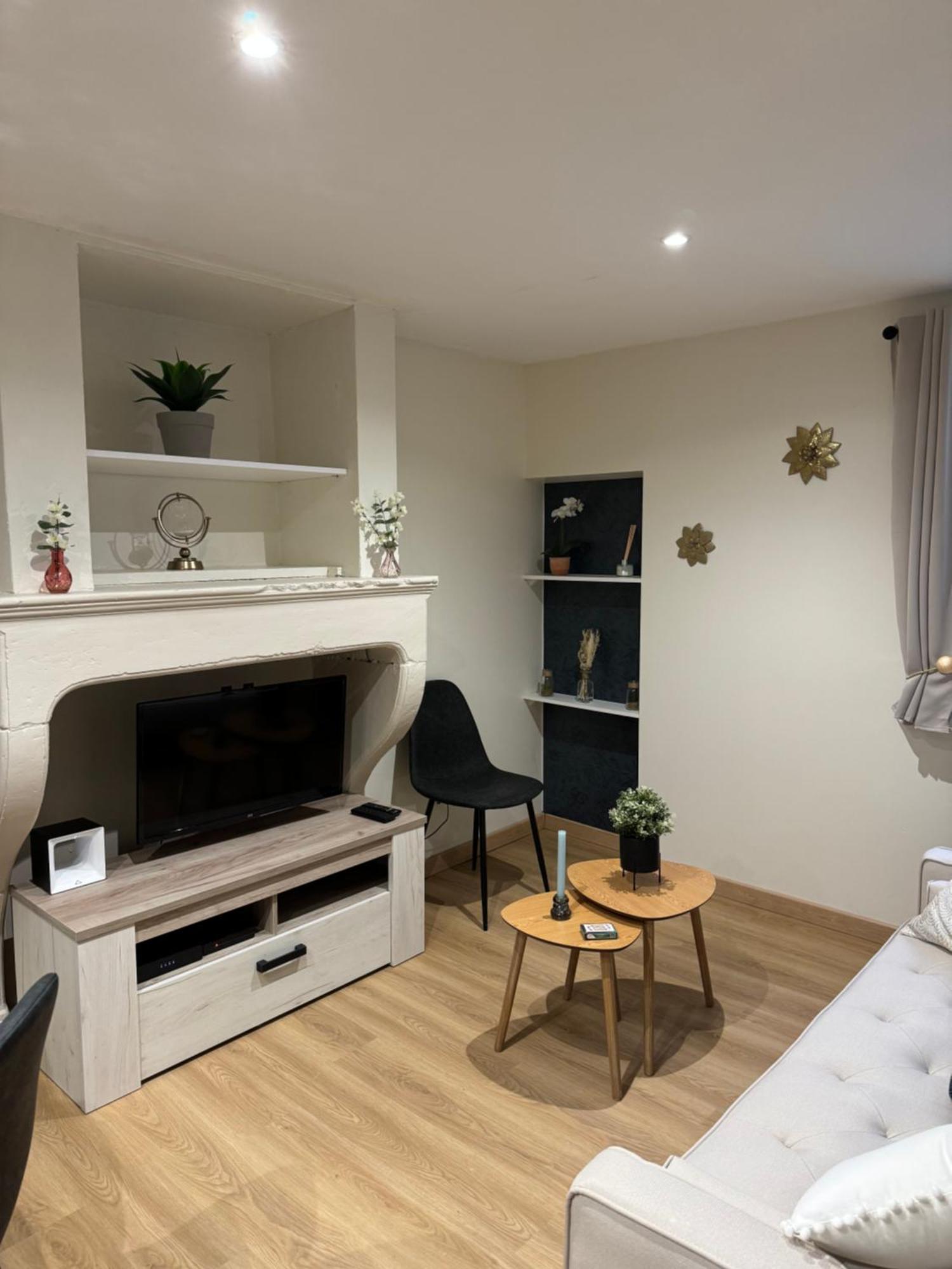 Nancy Blue Stan Apartment Bagian luar foto